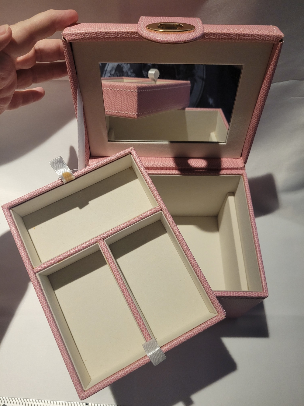 Structured Pink Top-Handle Jewelry Case - Picture 7 of 10